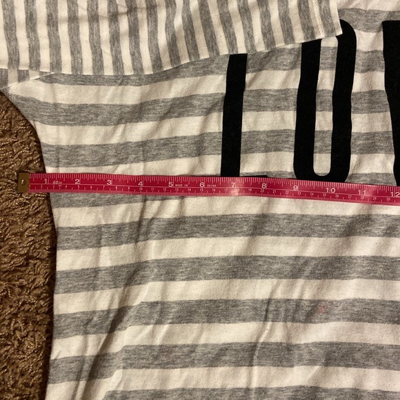 Pink VS Sleep Shirt - Picture 4 of 7